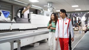 冠軍黃澤楠簽約簡一家居，開啟新篇章